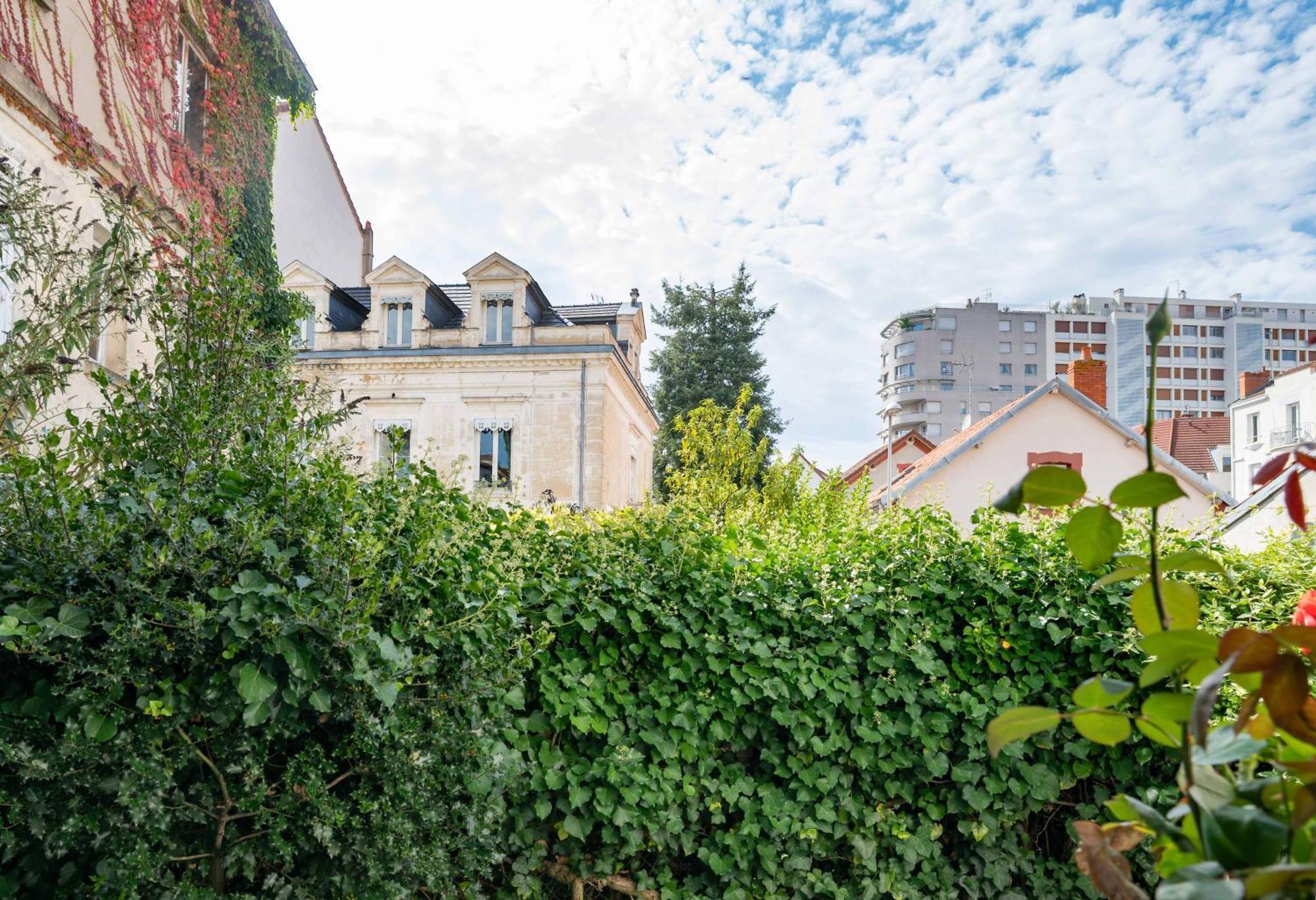 Le Vizier - Appartement Design Avec Parking En Centre Ville Vichy Exteriér fotografie